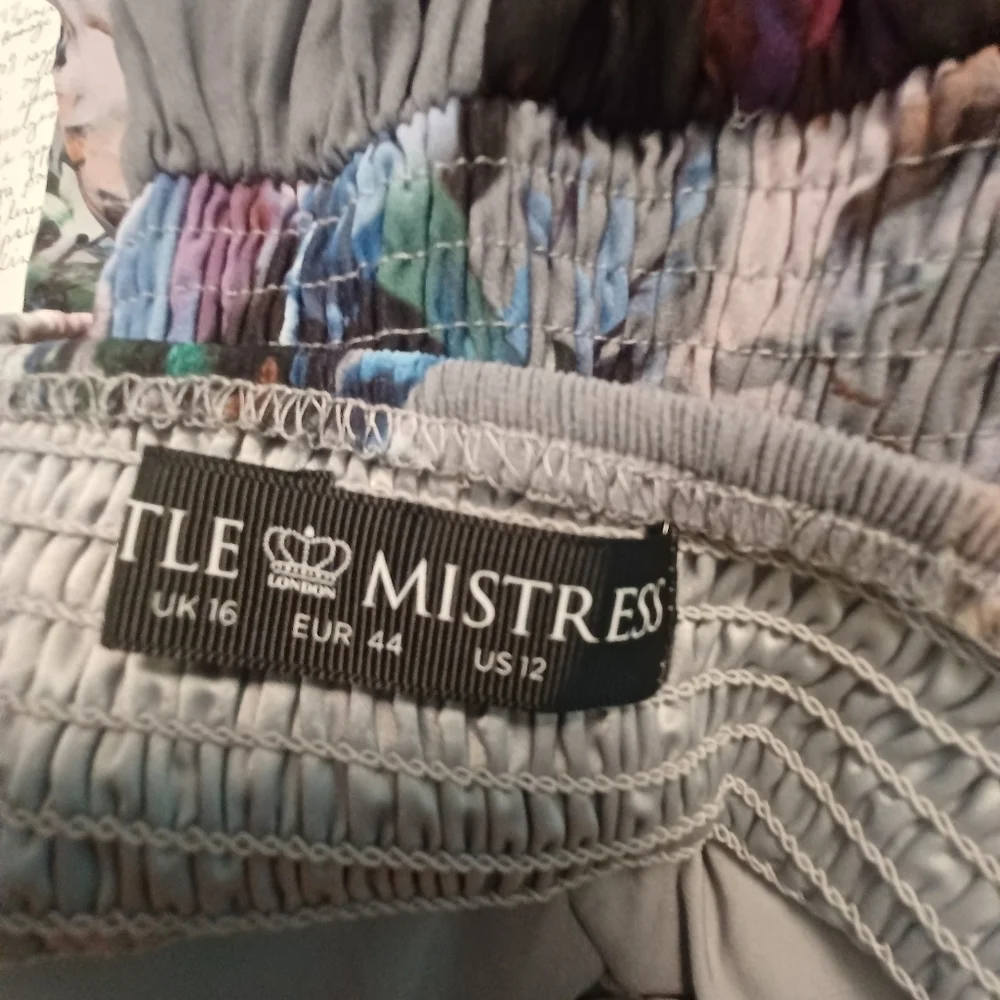 LITTLE Mistress Floral Halter Maxi Dress Sz 12 NWT - Picture 9 of 13